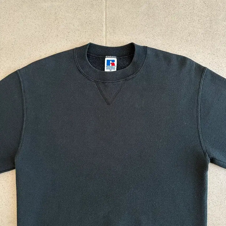 [BUNJANG] Russell 90s Vintage Sweatshirt Black M / 90s 빈티지 러셀 스웻셔츠 블랙 M USA