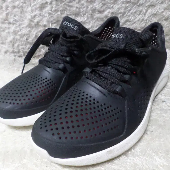 [SOLD OUT] 후루룩구제 260 크록스 라이트라이드 페이서 블랙 운동화 중고 신발