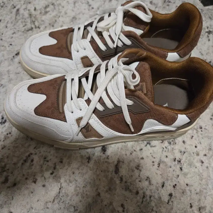[BUNJANG] Sneakers Brown/White / 브라운/화이트 스니커즈 운동화