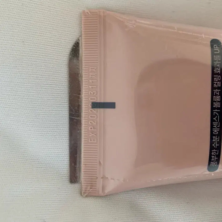 [BUNJANG] Unopened UNOVE Curling Essence / 원가2만미개봉 새상품 어노브 컬크림 컬링 에센스 차홍 아윤채 아모스