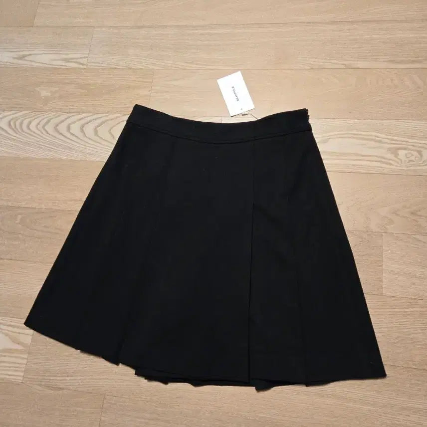 [BUNJANG] Beanpole Women's Pleated Skirt Pants / [26/미착용] 빈폴 여성 플리츠 치마 바지 2024