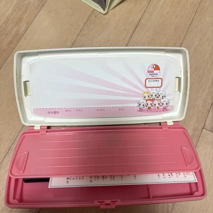 [BUNJANG] Mr. K Soccer Game Pencil Case / 고전 필통 발렌 mr.k 축구게임 필통