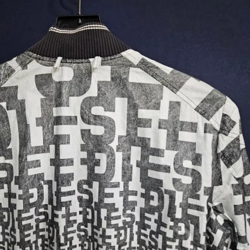 [BUNJANG] Diesel Men's Slim Fit Short Jacket / 디젤 문양 남성 슬림핏 95 숏자켓