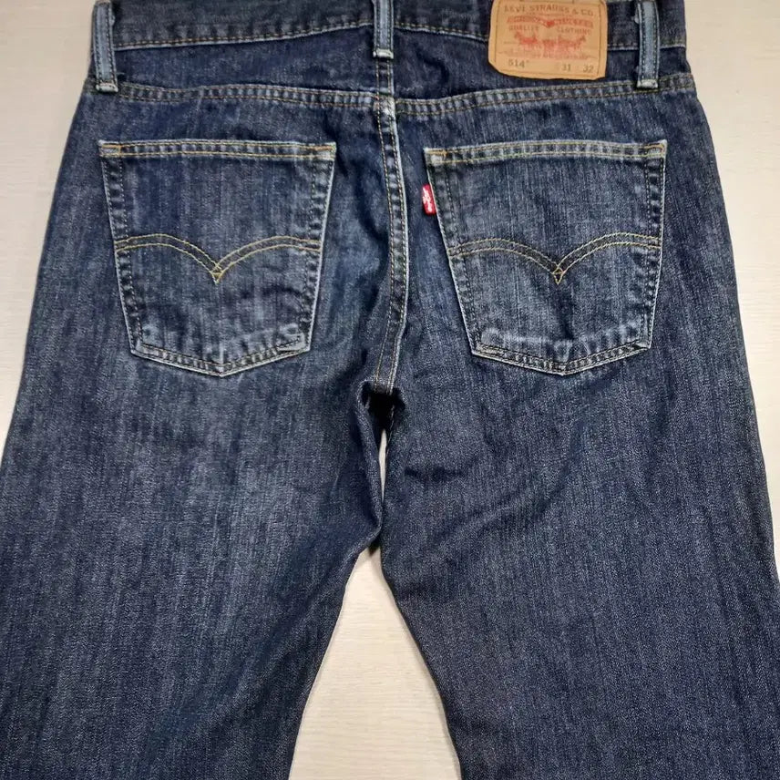 [BUNJANG] Levi's 514 Straight Jeans - Dark Wash (Size 31) / 31 리바이스514 Mexico 일자진 진청 31-492