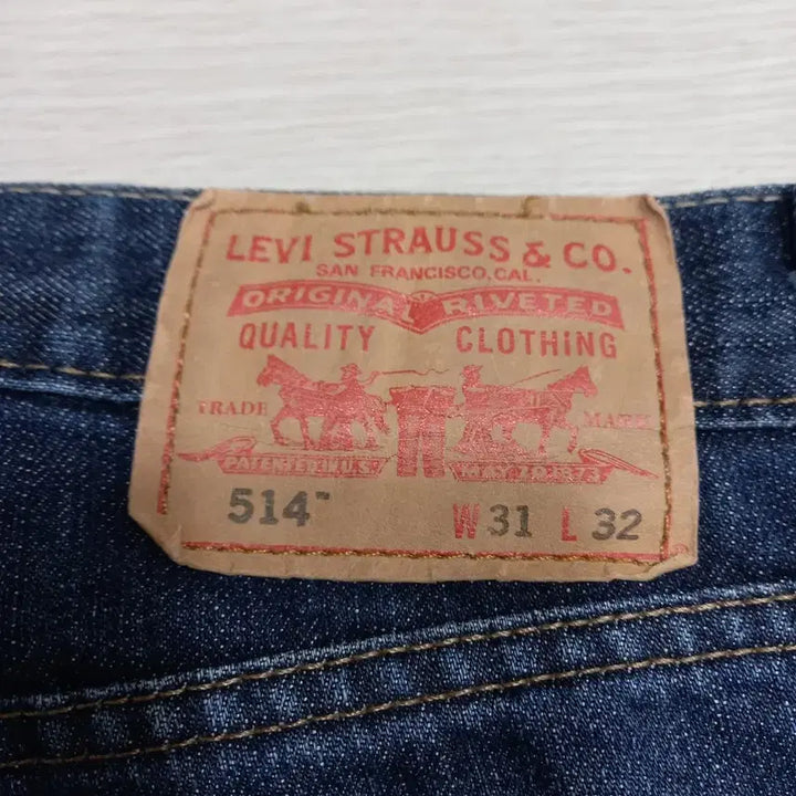 [BUNJANG] Levi's 514 Straight Jeans - Dark Wash (Size 31) / 31 리바이스514 Mexico 일자진 진청 31-492