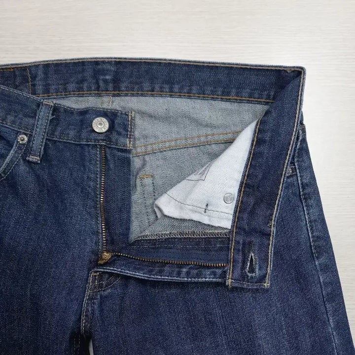 [BUNJANG] Levi's 514 Straight Jeans - Dark Wash (Size 31) / 31 리바이스514 Mexico 일자진 진청 31-492