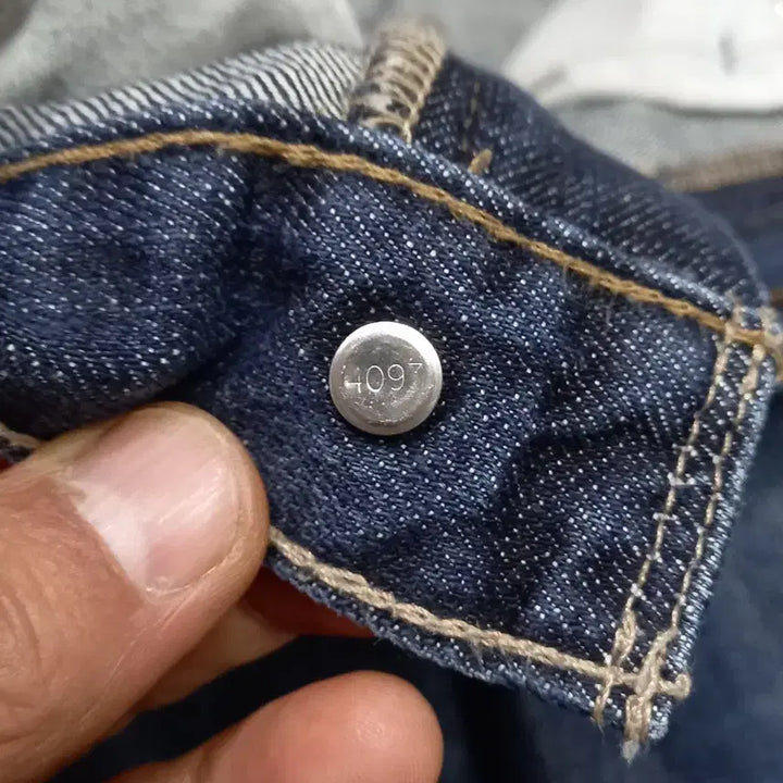 [BUNJANG] Levi's 514 Straight Jeans - Dark Wash (Size 31) / 31 리바이스514 Mexico 일자진 진청 31-492