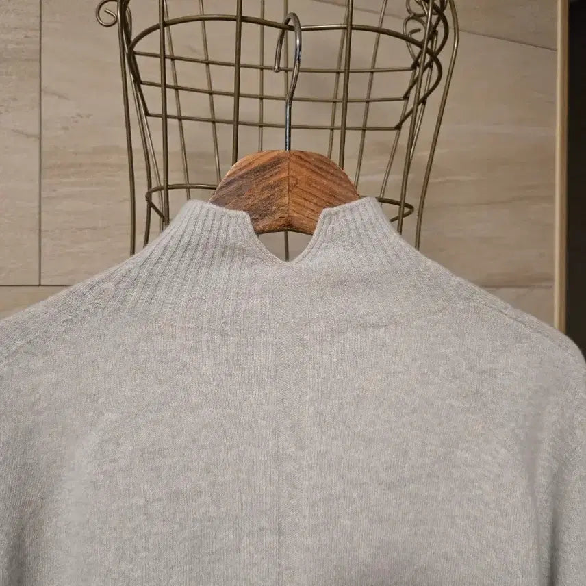 [BUNJANG] SJSJ Cashmere Knit / [90] SJSJ 에스제이에스제이 캐시미어 니트 2025