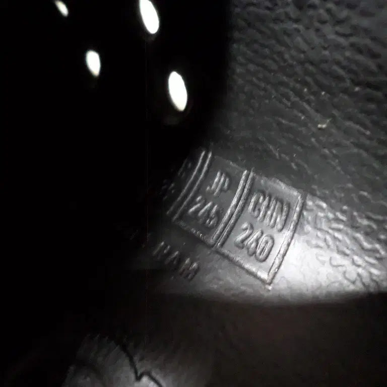 [BUNJANG] Adidas Adilette Clogs Black Slippers / 후루룩구제 245 아디다스 아딜렛 클로그 블랙 슬리퍼 중고 신발