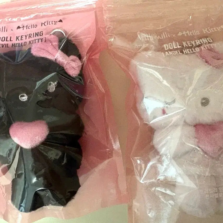 [BUNJANG] Hello Kitty Filly Milly Angel Devil Doll Keyring / 헬로키티 필리밀리 천사악마 인형 키링 누이 악마키티 천사키티
