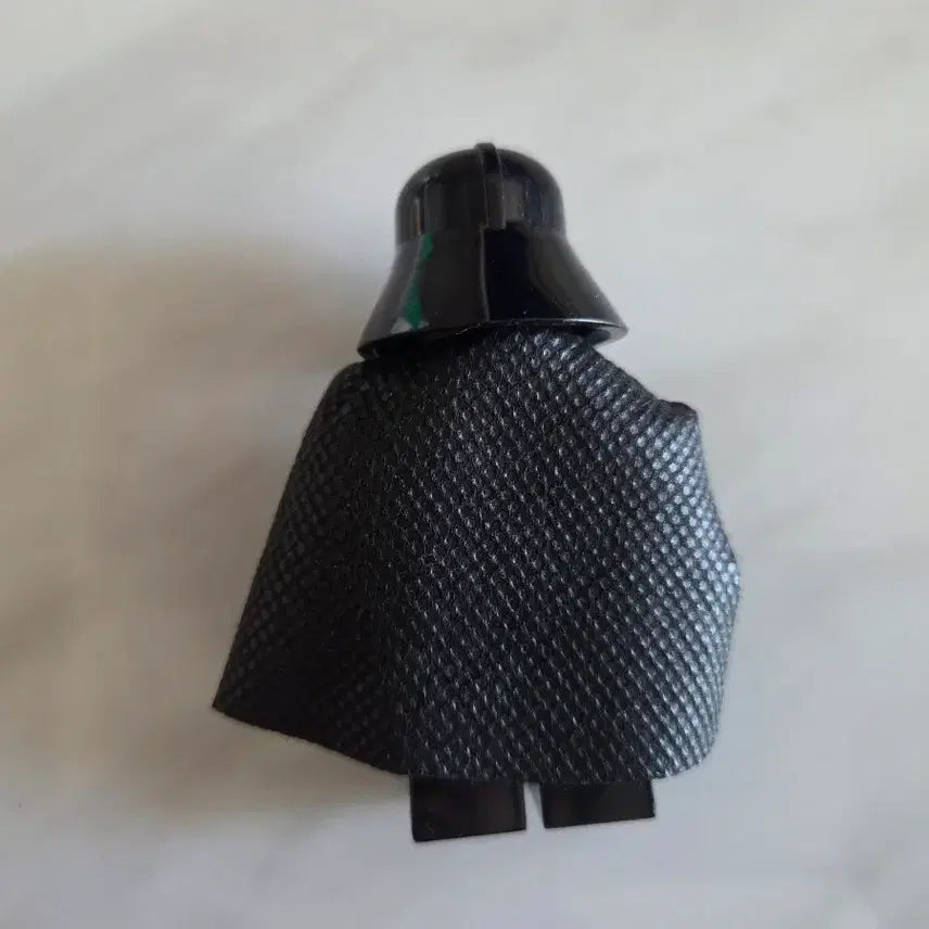 [BUNJANG] Star Wars Darth Vader Light-Up Helmet Figure / 스타워즈 다크베이더 불들어오는 피규어