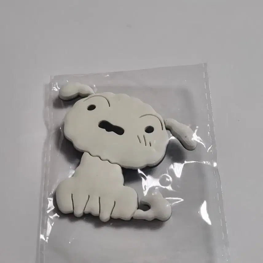 [BUNJANG] Crayon Shin-chan White Dog Rubber Charm / 짱구 흰둥이 러버