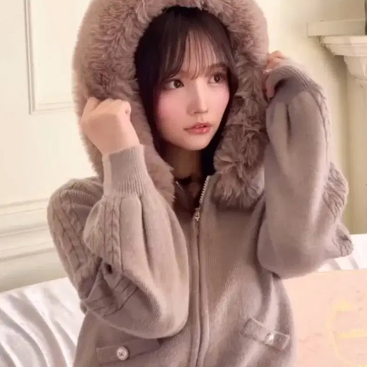 [BUNJANG] Michelle Macaron Cropped Hoodie Zip-up / 미셸마카롱 크롭 후드집업 스나계 양산형 스나이델 마즈 리즈리사