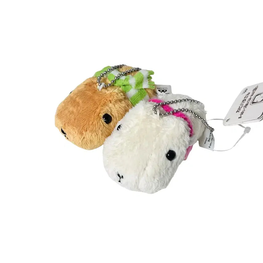 [BUNJANG] Winter Capybara Plush Keyring / [고전]겨울 카피바라상 인형 키링 장갑 목도리