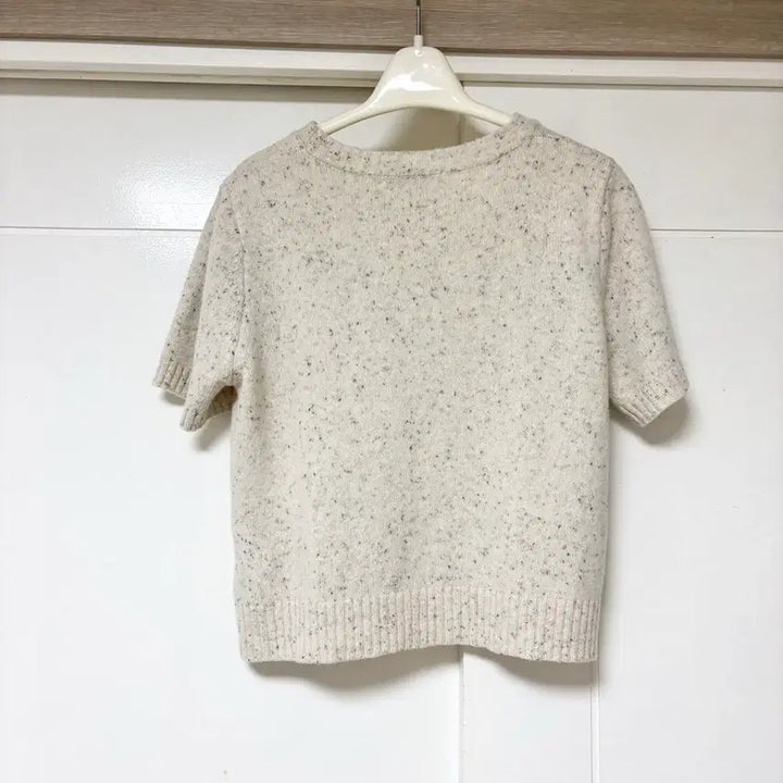 [SOLD OUT] 파슨스 반팔 크롭 니트 오트밀