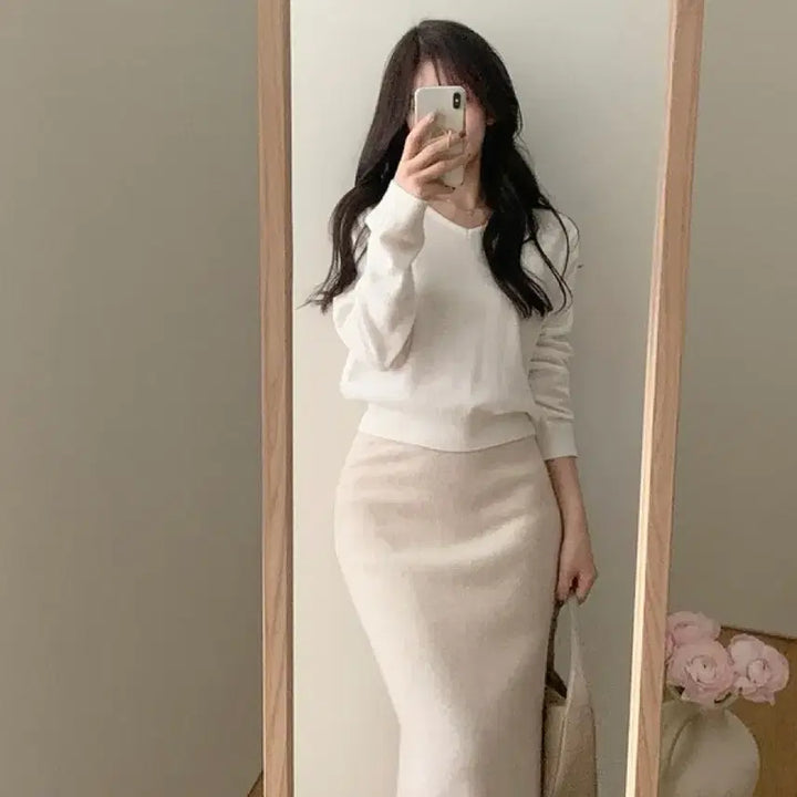 [BUNJANG] Perbit Flat Silhouette Wool V-Neck Knit Ivory / 퍼빗 플랫 실루엣 울 브이니트 아이보리 (새상품)
