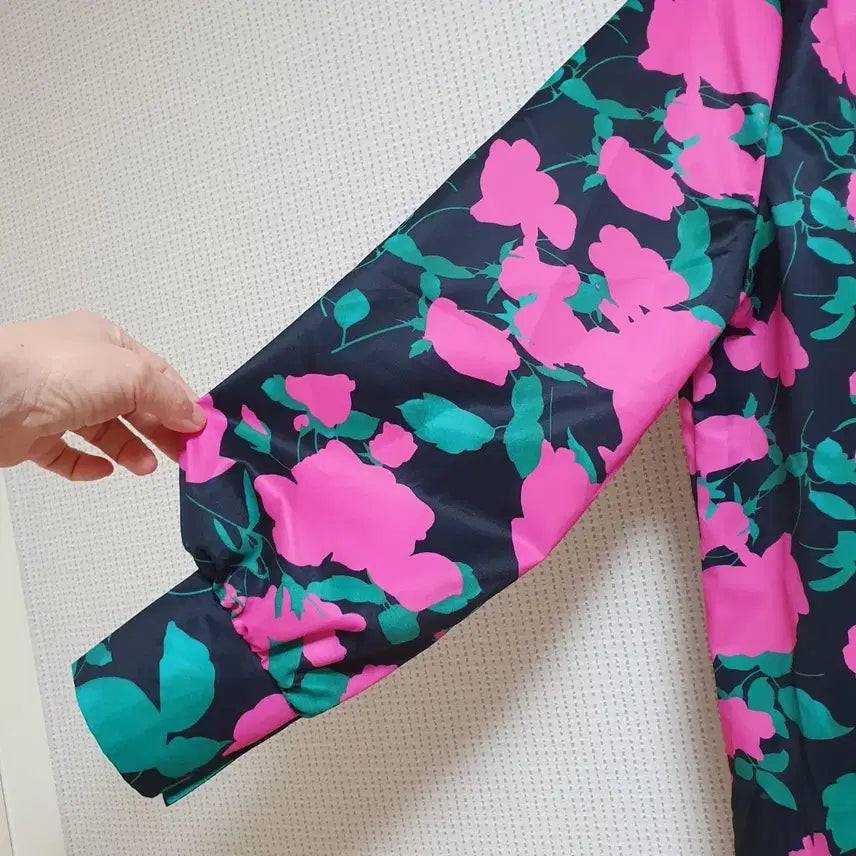 [BUNJANG] Rose Red Blouse - Size 77 / 77사이즈 빅사이즈M 커프스블라우스