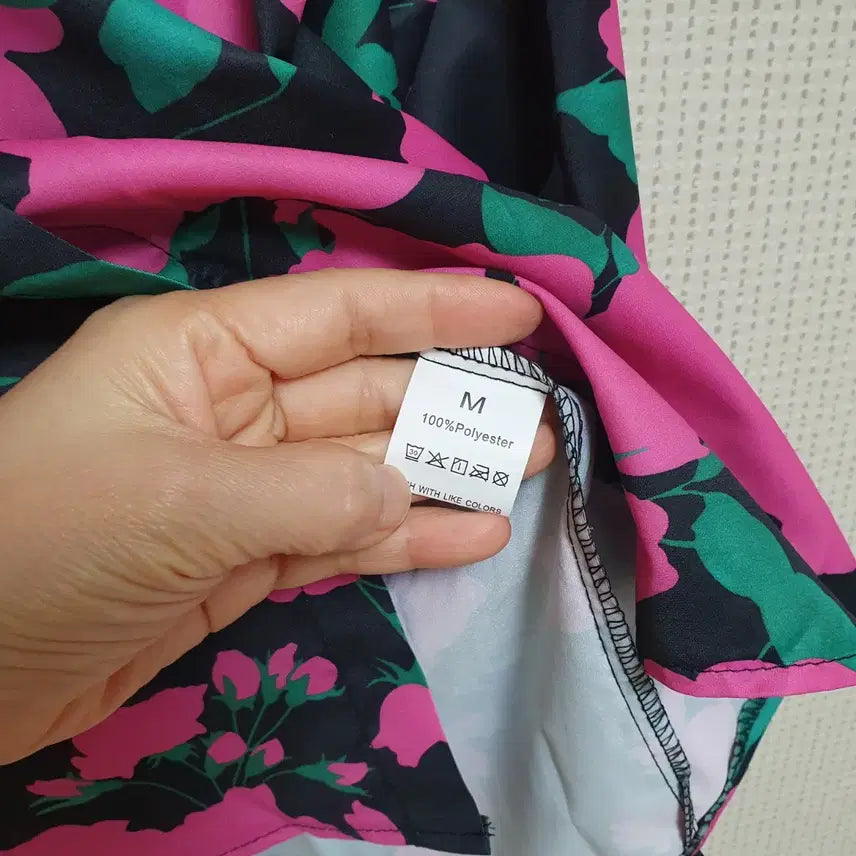 [BUNJANG] Rose Red Blouse - Size 77 / 77사이즈 빅사이즈M 커프스블라우스