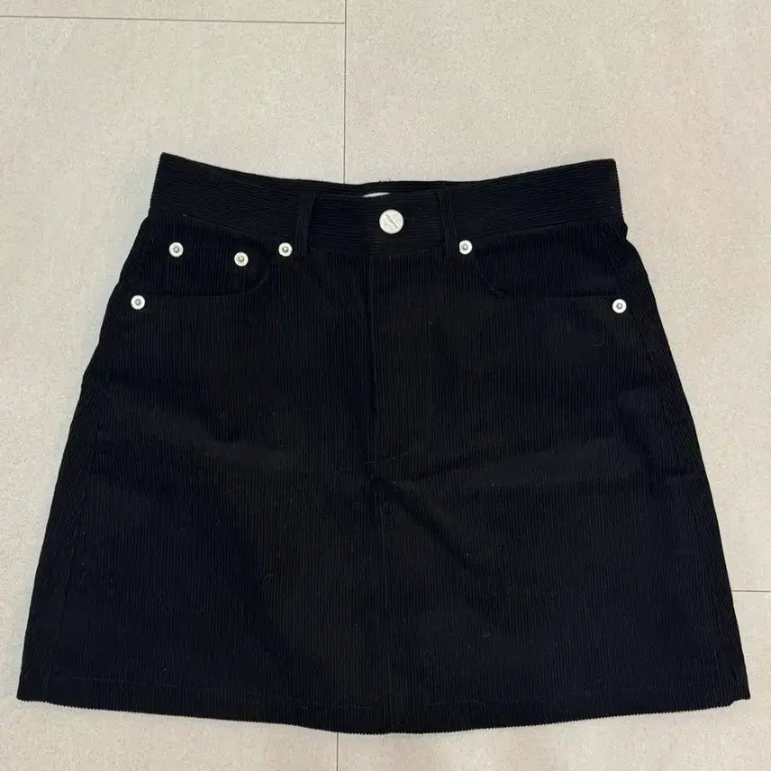 [BUNJANG] Edmore Corduroy Mini Skirt / 에드모어 미니 코듀로이 스커트