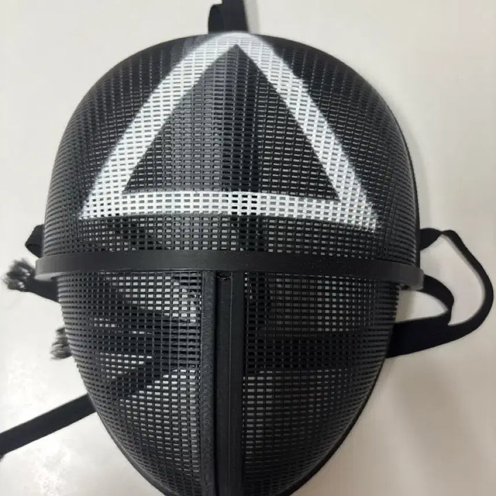 [BUNJANG] Squid Game Triangle Mask / 오징어게임 세모 마스크 팔아요