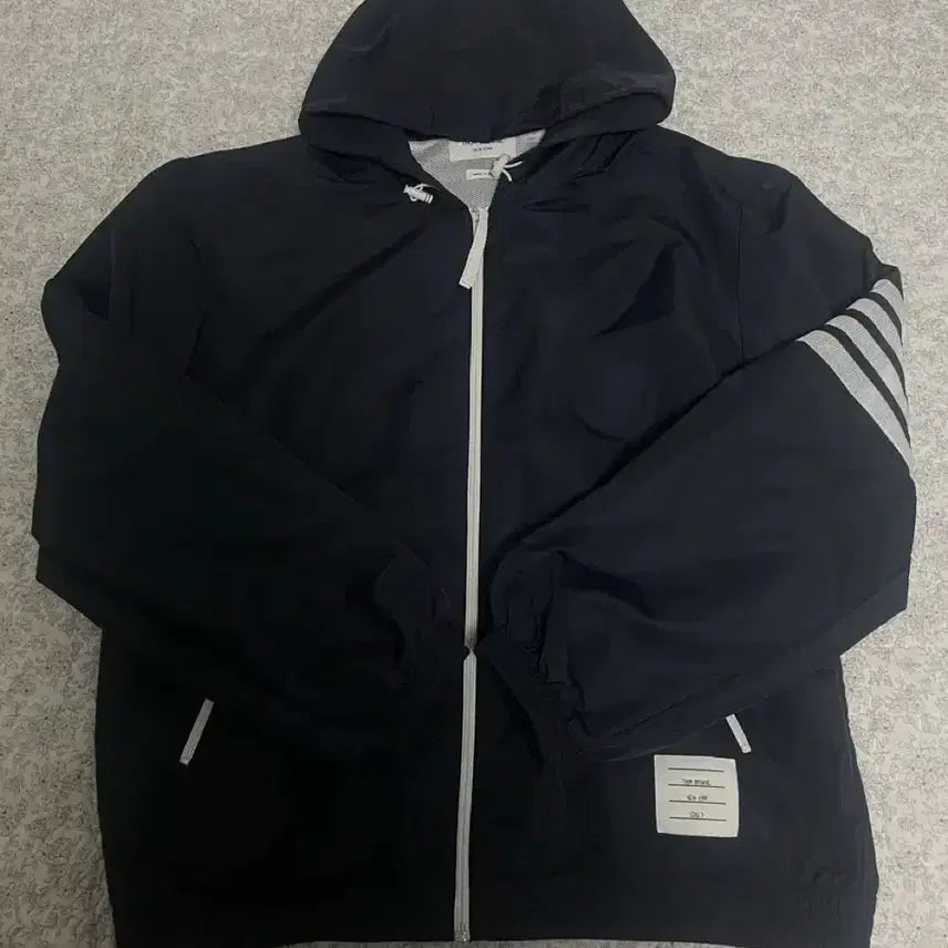 [BUNJANG] Thom Browne Windbreaker Navy Size 3 / [3](새제품급) 톰브라운 바람막이 네이비