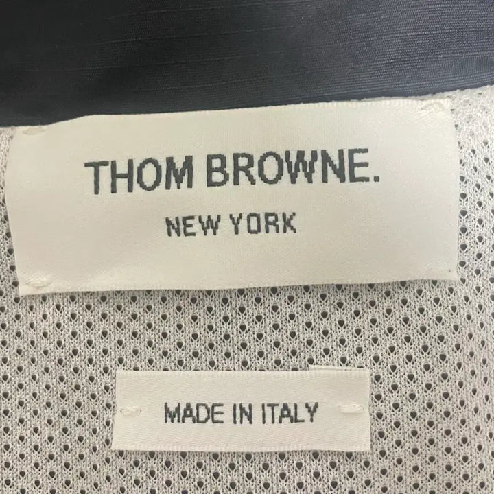 [BUNJANG] Thom Browne Windbreaker Navy Size 3 / [3](새제품급) 톰브라운 바람막이 네이비