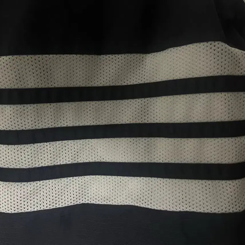 [BUNJANG] Thom Browne Windbreaker Navy Size 3 / [3](새제품급) 톰브라운 바람막이 네이비