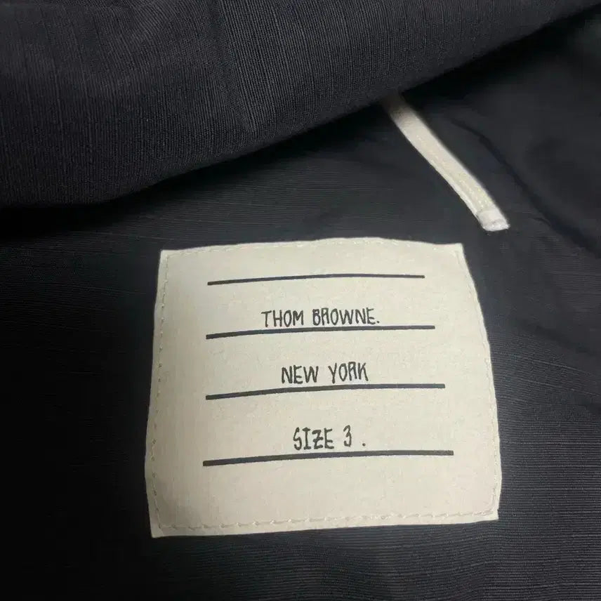 [BUNJANG] Thom Browne Windbreaker Navy Size 3 / [3](새제품급) 톰브라운 바람막이 네이비