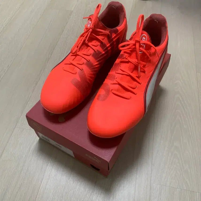 [BUNJANG] Puma King Ultimate MG Soccer Cleats (Size 270) / [택포9.5][270] 푸마 킹 얼티메이트 MG 축구화