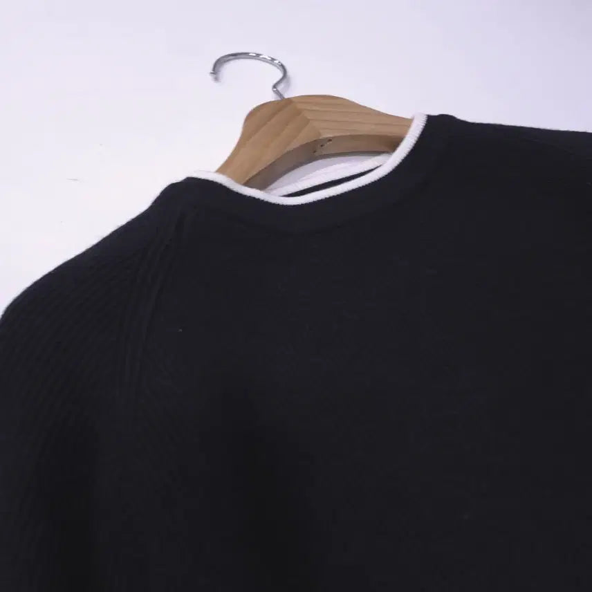 [BUNJANG] NMIXX Sullyoon Knit Top / 샐리) 거의새거  여성 사선 니트 -F