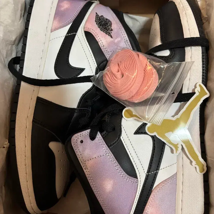 [BUNJANG] Nike Air Jordan 1 Mid Tie-Dye Sneakers / 풀박 나이키 에어 조던 1 미드 타이다이235-240mm