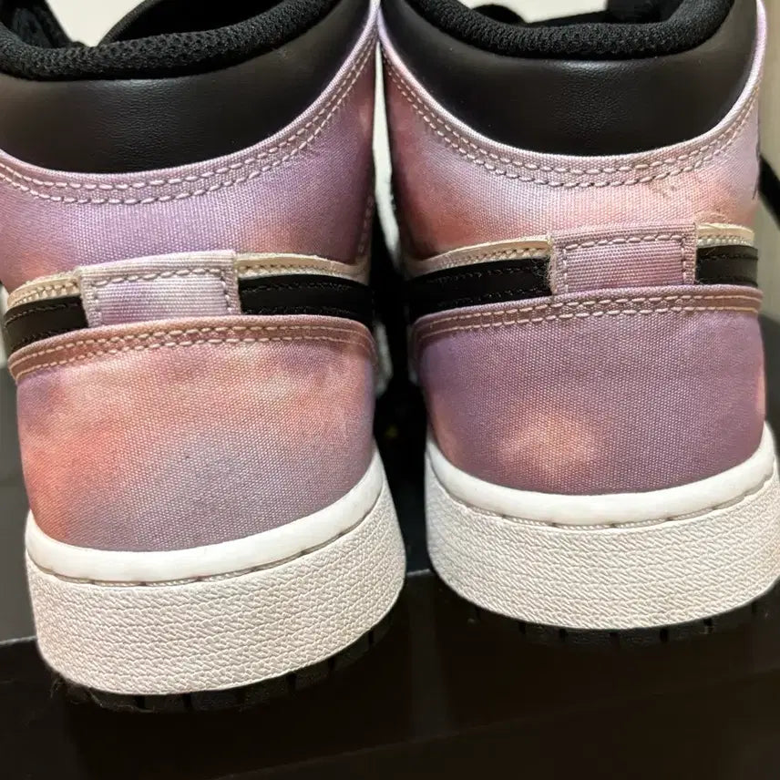 [BUNJANG] Nike Air Jordan 1 Mid Tie-Dye Sneakers / 풀박 나이키 에어 조던 1 미드 타이다이235-240mm
