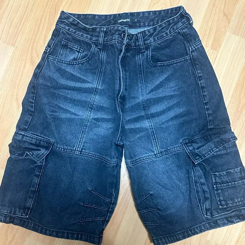 [BUNJANG] Mahagrid Bermuda Cargo Denim Shorts (Black) - Size S / 마하그리드 버뮤다 카고 데님 (블랙) S사이즈
