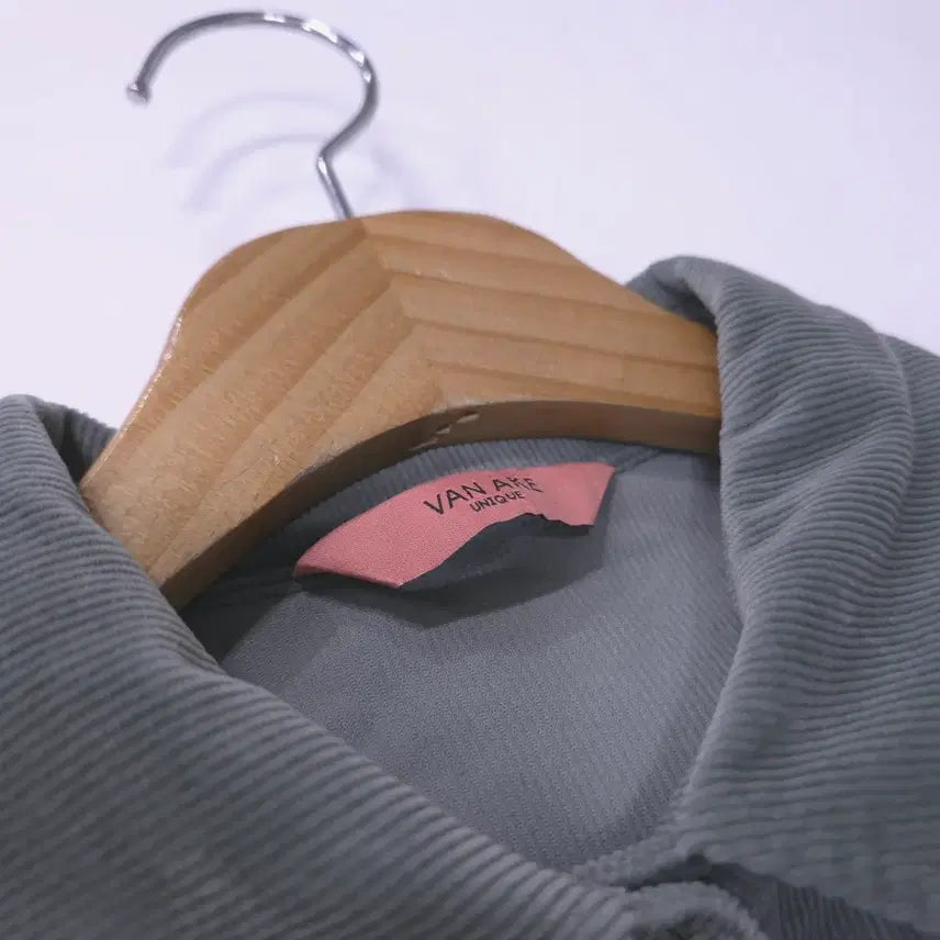 [SOLD OUT] 반에이크) 24FW 거의새거 여성 골덴 셔츠 -55