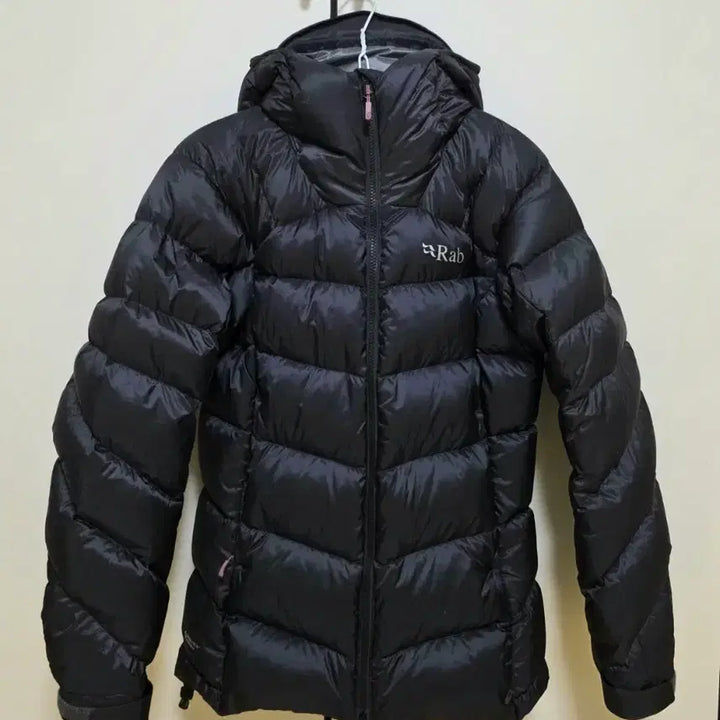 [BUNJANG] Rab Neutrino Pro Women's Padded Jacket Black S / 랩 뉴트리노 프로 여성 패딩 블랙 S