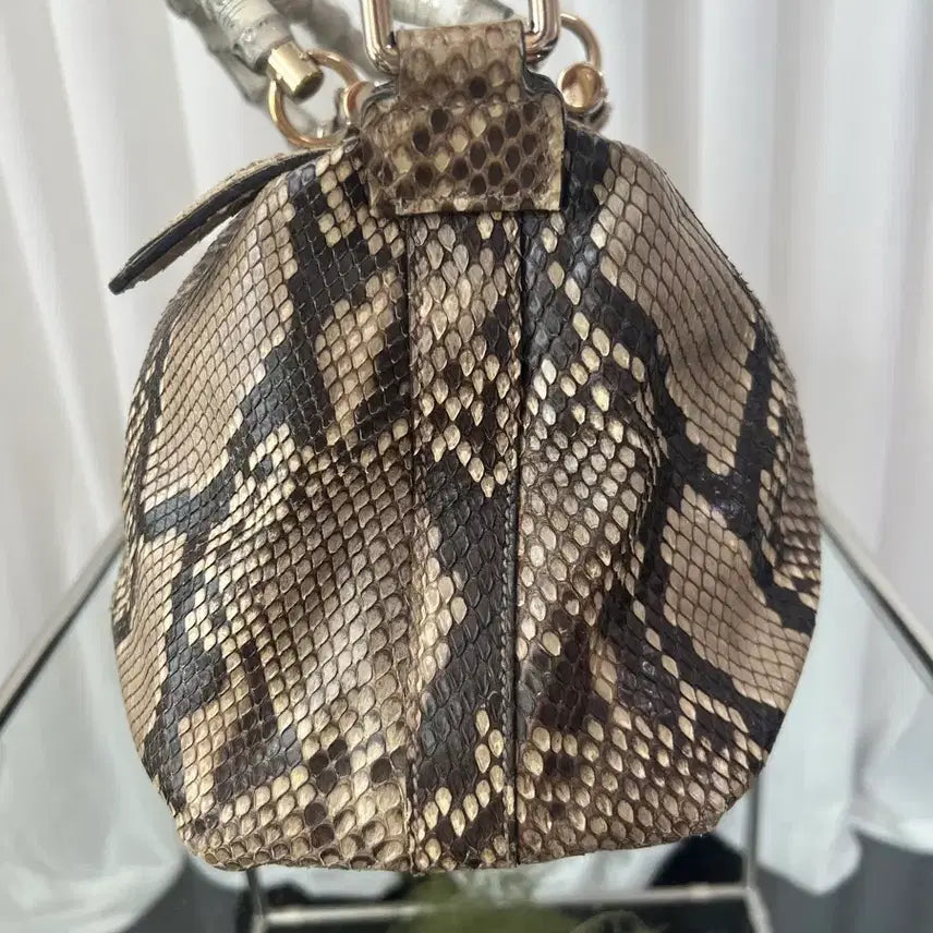 [BUNJANG] Gucci GG Beige Snakeskin Bamboo Handle Tote Bag / 구찌 GG 베이지 스네이크스킨 뱀부 핸들 토트백