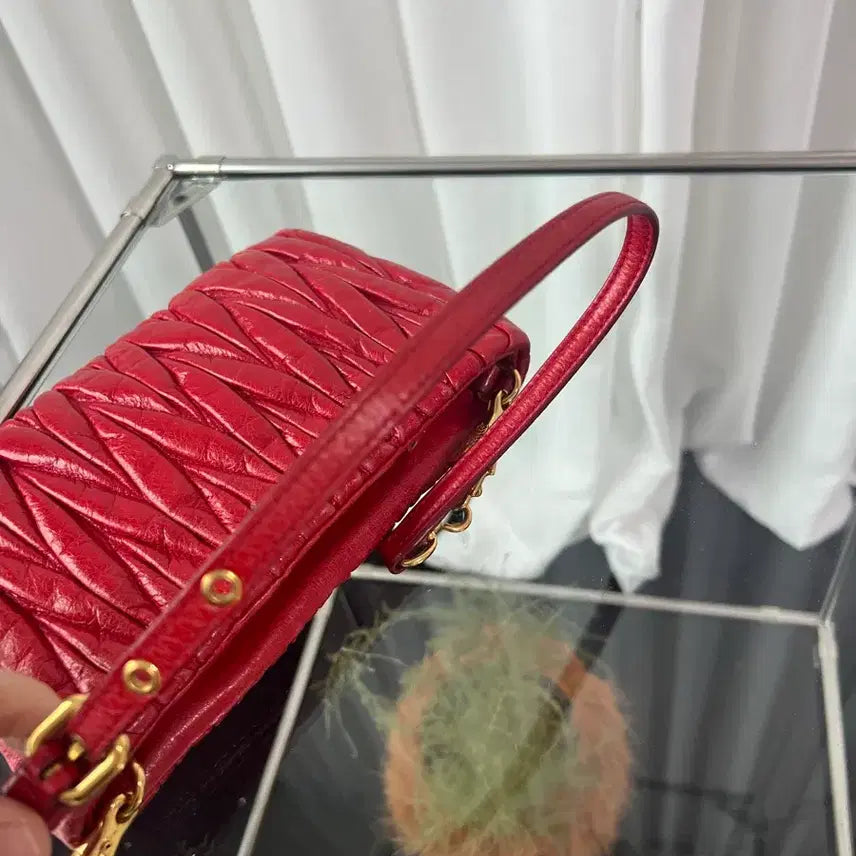 [BUNJANG] Miu Miu Matelassé Shoulder Bag / 미우미우 마틀라세 숄더백