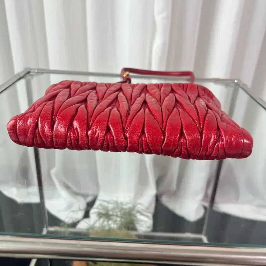 [BUNJANG] Miu Miu Matelassé Shoulder Bag / 미우미우 마틀라세 숄더백