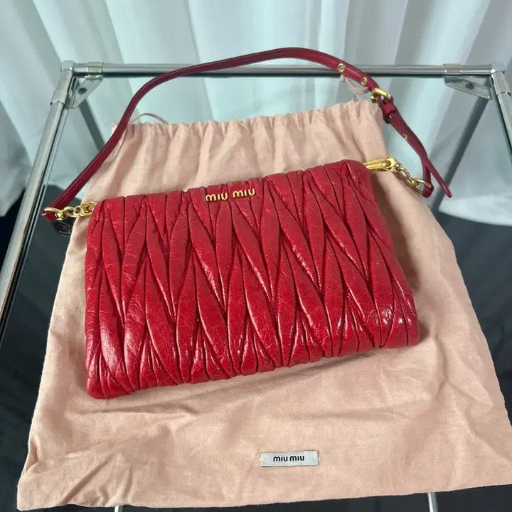 [BUNJANG] Miu Miu Matelassé Shoulder Bag / 미우미우 마틀라세 숄더백