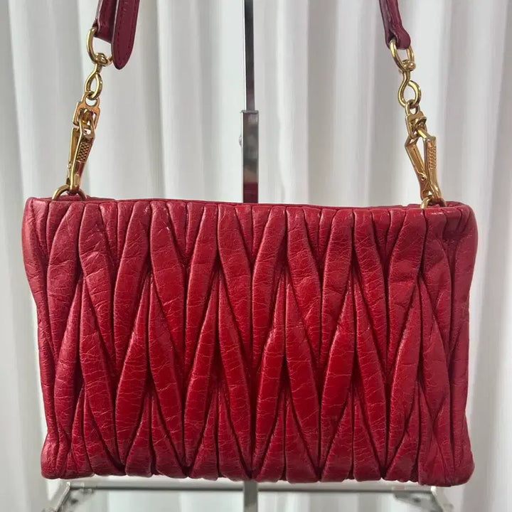 [BUNJANG] Miu Miu Matelassé Shoulder Bag / 미우미우 마틀라세 숄더백