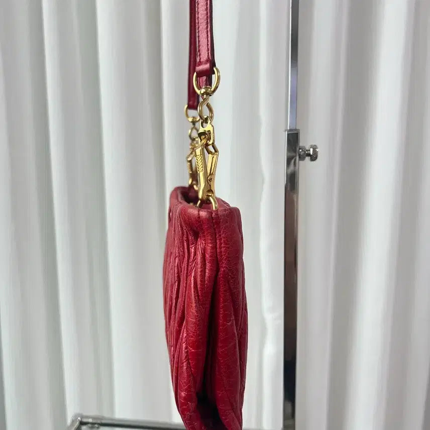 [BUNJANG] Miu Miu Matelassé Shoulder Bag / 미우미우 마틀라세 숄더백