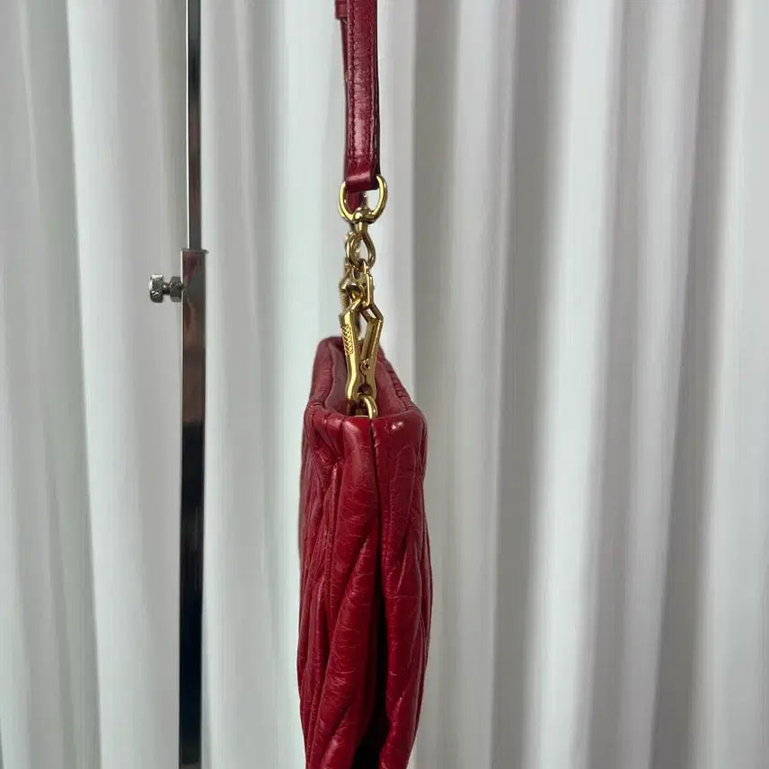 [BUNJANG] Miu Miu Matelassé Shoulder Bag / 미우미우 마틀라세 숄더백