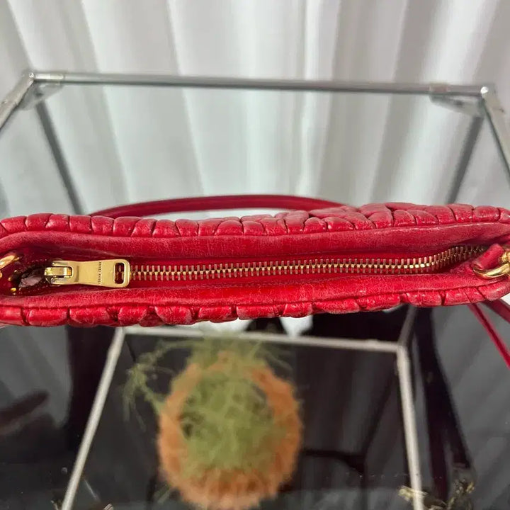 [BUNJANG] Miu Miu Matelassé Shoulder Bag / 미우미우 마틀라세 숄더백
