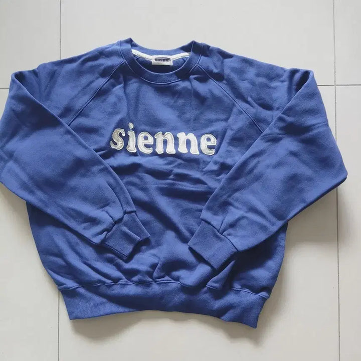 [BUNJANG] Sienne Blue Sweatshirt / sienne 시엔느 블루 맨투맨 티셔츠