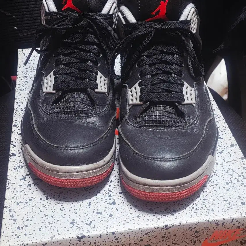 [BUNJANG] Nike Jordan 4 Bred Reimagined Sneakers / 조던4 리메이진 브레드