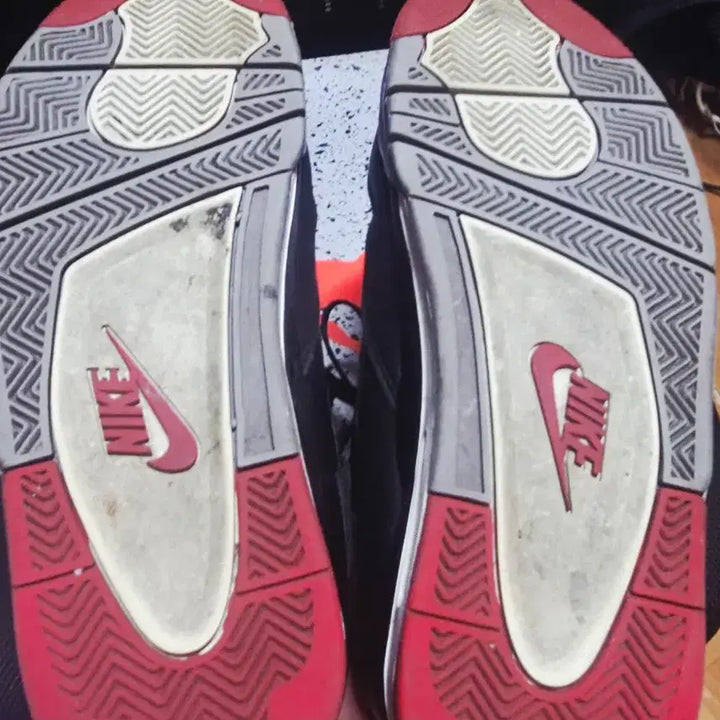 [BUNJANG] Nike Jordan 4 Bred Reimagined Sneakers / 조던4 리메이진 브레드