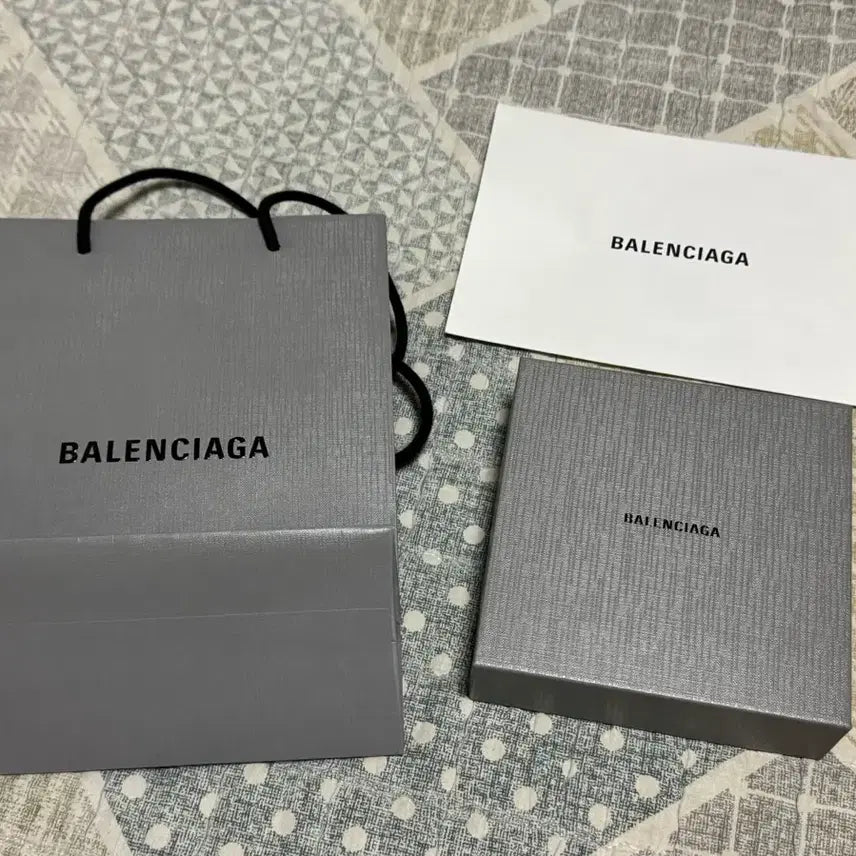 [BUNJANG] Balenciaga Credit Square Folded Wallet / <정품> 발렌시아가 크레딧 스퀘어 폴디드 지갑