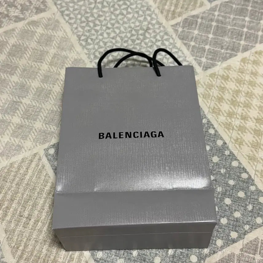 [BUNJANG] Balenciaga Credit Square Folded Wallet / <정품> 발렌시아가 크레딧 스퀘어 폴디드 지갑