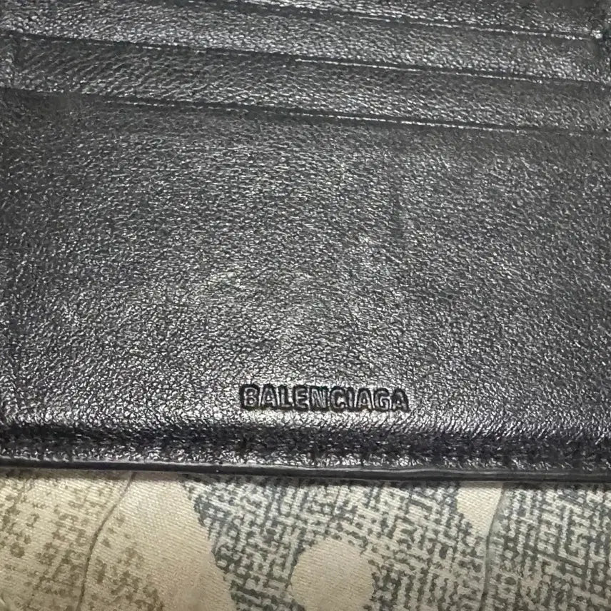 [BUNJANG] Balenciaga Credit Square Folded Wallet / <정품> 발렌시아가 크레딧 스퀘어 폴디드 지갑