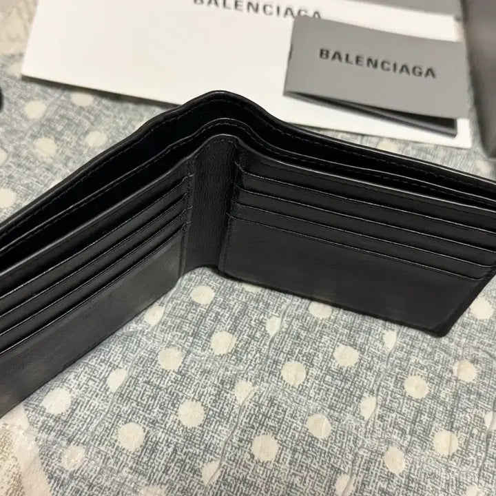 [BUNJANG] Balenciaga Credit Square Folded Wallet / <정품> 발렌시아가 크레딧 스퀘어 폴디드 지갑
